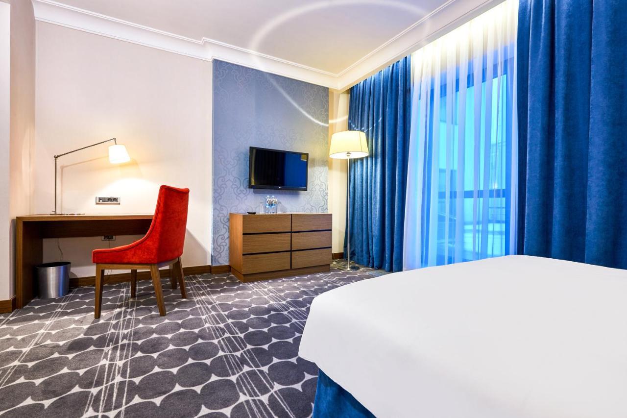 Radisson Blu Hotel, Kyiv Podil City Centre Eksteriør billede