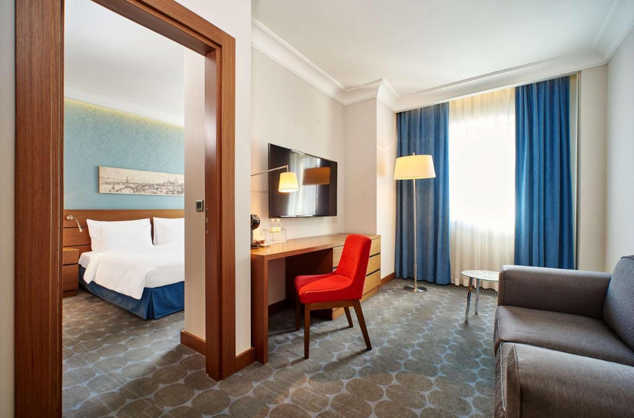 Radisson Blu Hotel, Kyiv Podil City Centre Eksteriør billede