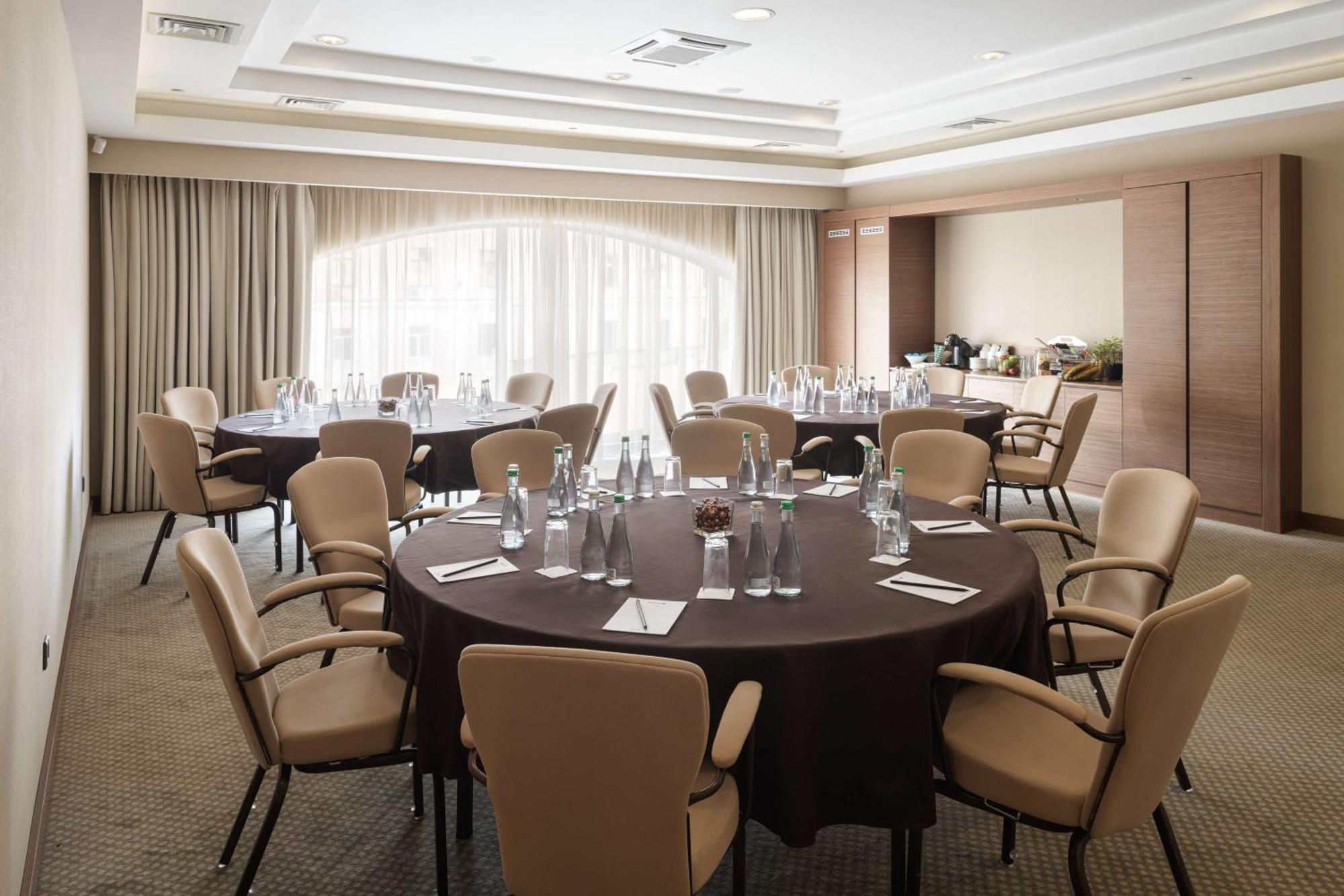 Radisson Blu Hotel, Kyiv Podil City Centre Eksteriør billede