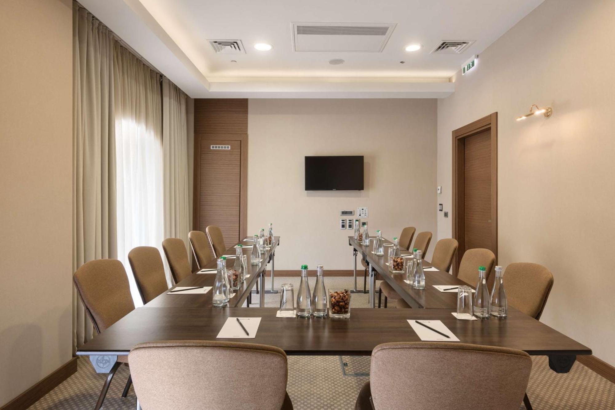 Radisson Blu Hotel, Kyiv Podil City Centre Eksteriør billede