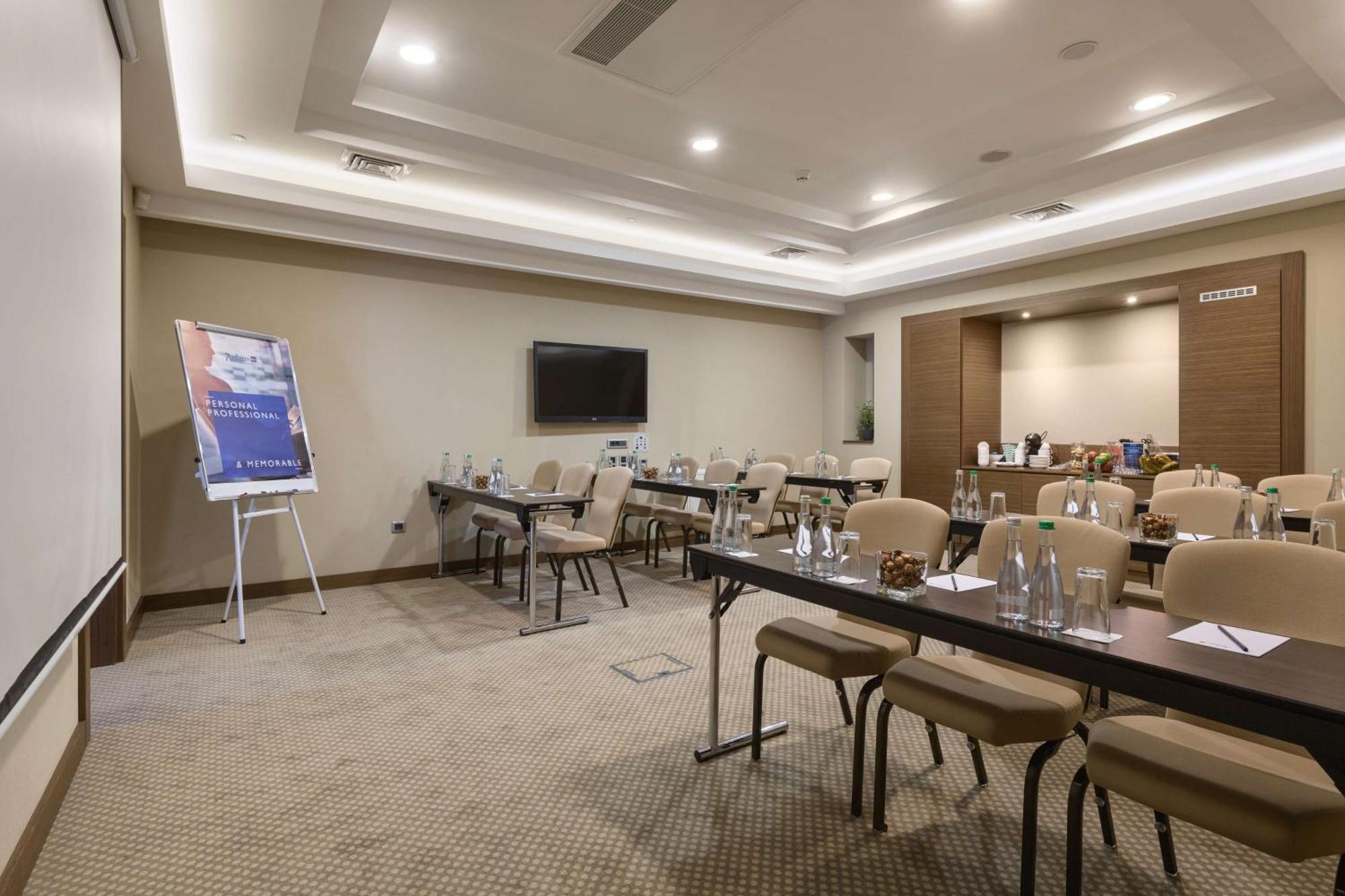 Radisson Blu Hotel, Kyiv Podil City Centre Eksteriør billede