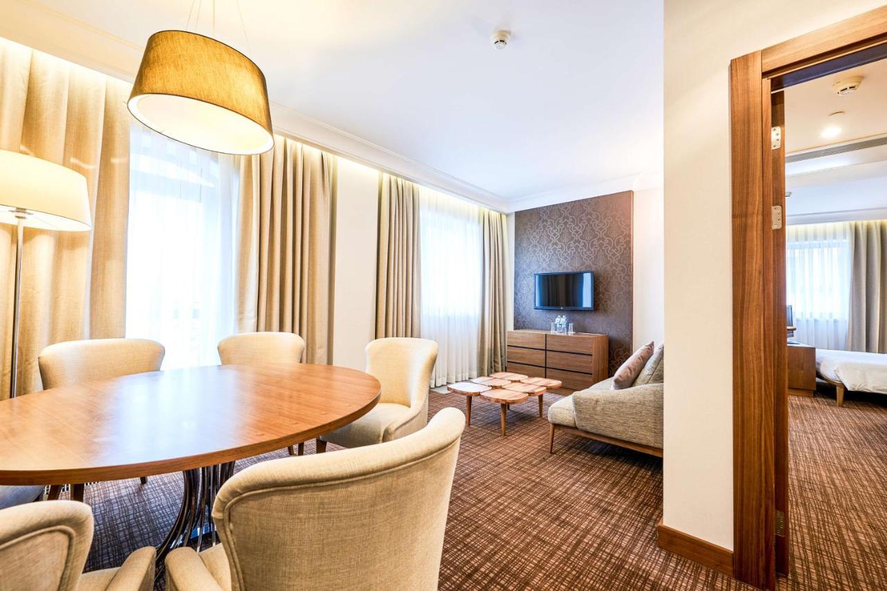 Radisson Blu Hotel, Kyiv Podil City Centre Eksteriør billede